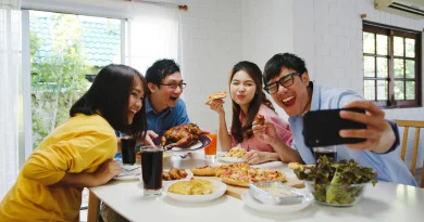 keluarga dan lingkungan sekitar berperan dalam membentuk pola makan