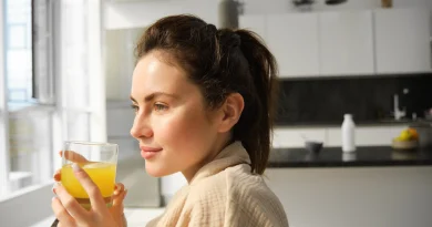 minum air lemon pagi-pagi bisa detoks tubuh?