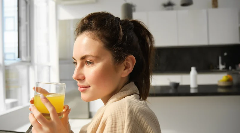 minum air lemon pagi-pagi bisa detoks tubuh?